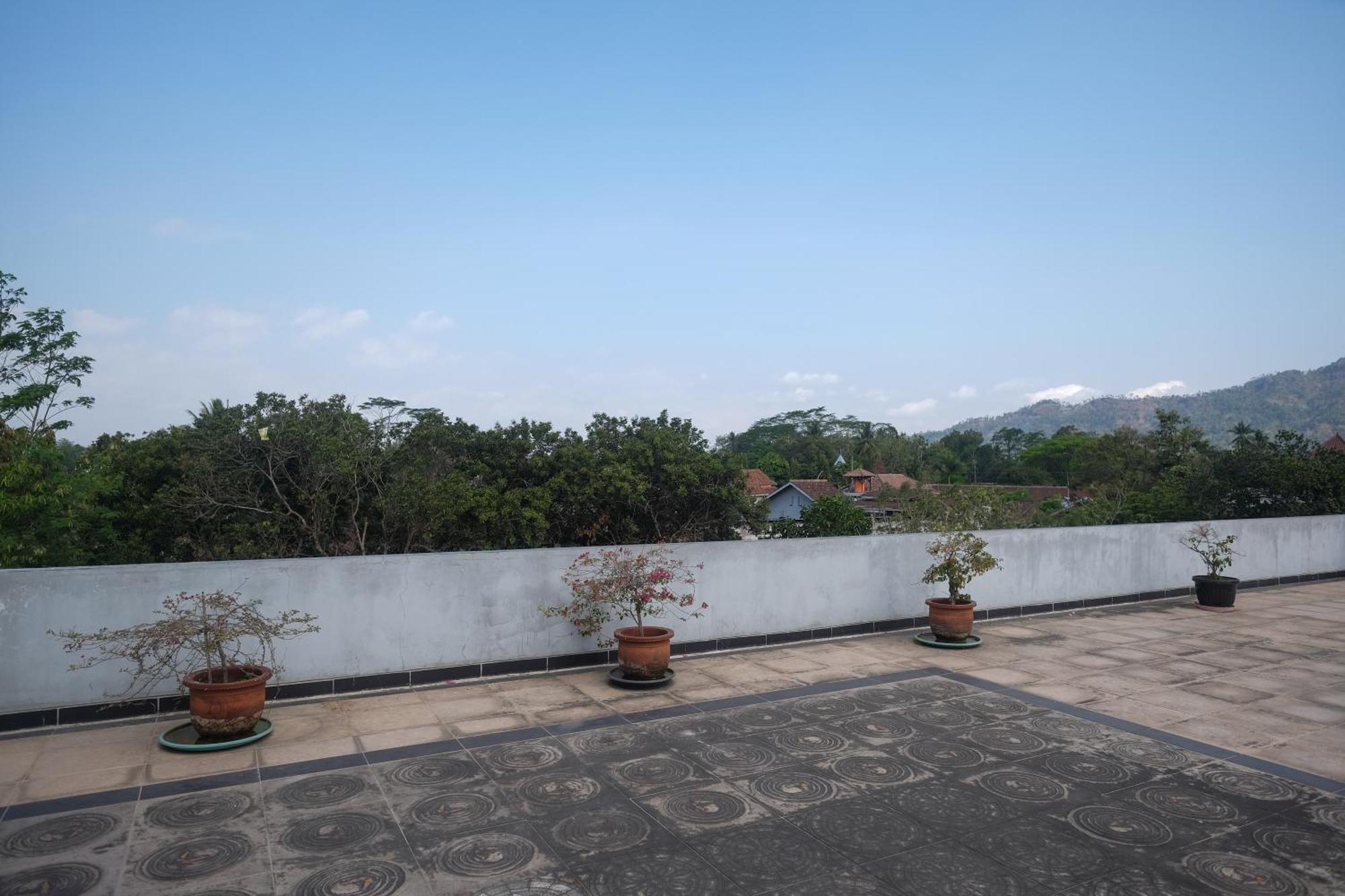 ماجلانج Urbanview Syariah Wisma Wongso Borobudur المظهر الخارجي الصورة